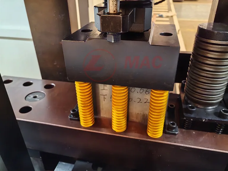 CNC busbar punching machine cutting die