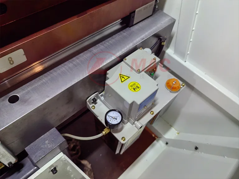 Lubrication system of CNC busbar punching machine