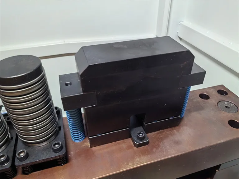 MX602-7C CNC Busbar Punching Machine Embossing Die